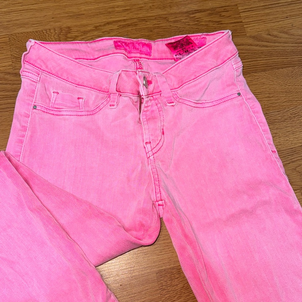 Guess pink pants